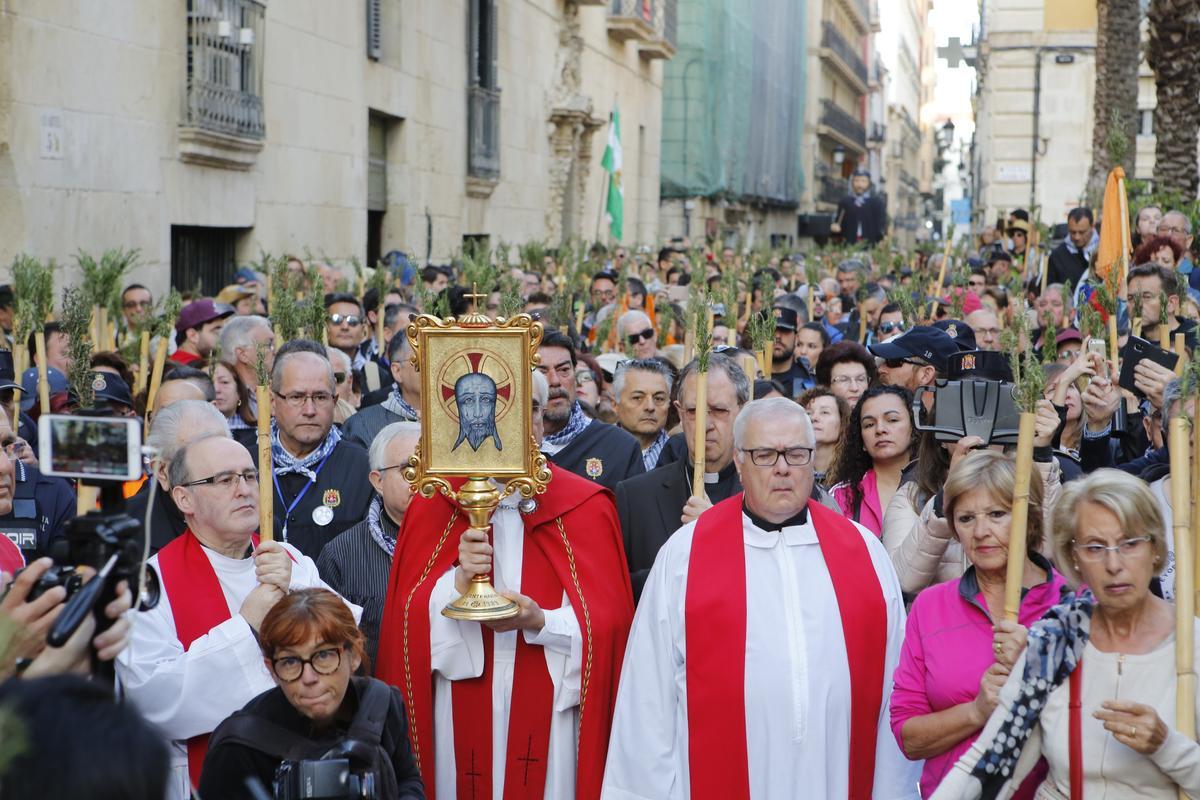 La romería de la Santa Faz, en la edición de 2019, la última que se ha celebrado hasta la fecha