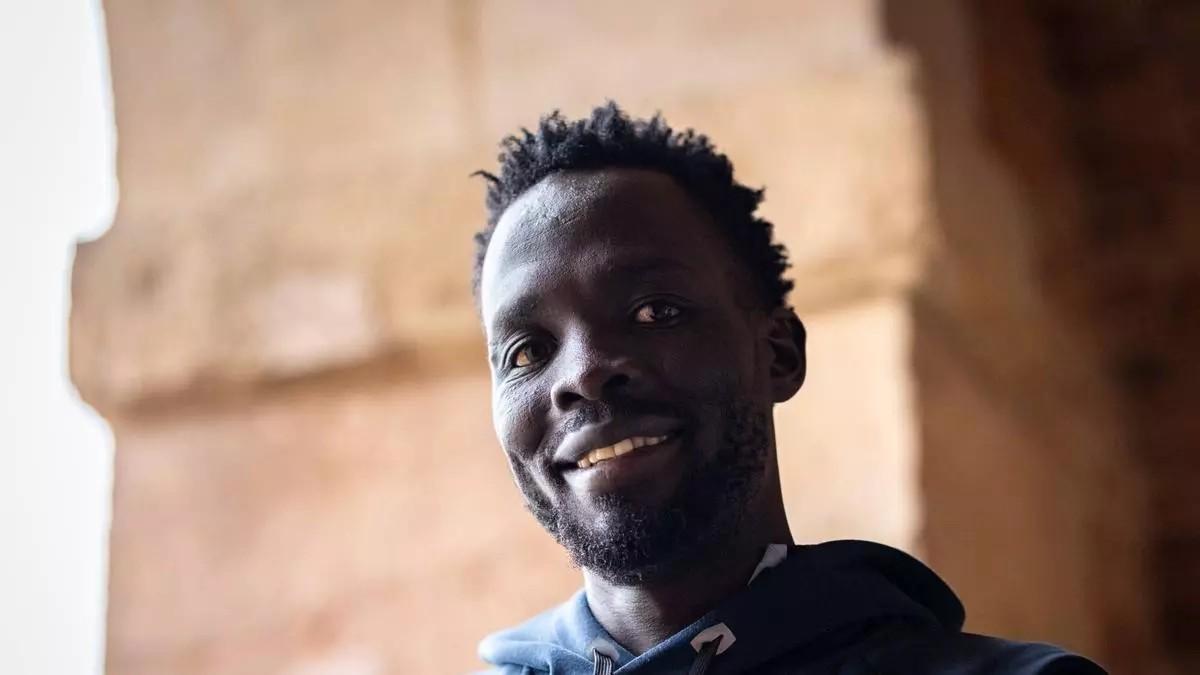 Retrato de Dominic Lobalu, compitió en el equipo de refugiados de los JJOO de París 2024