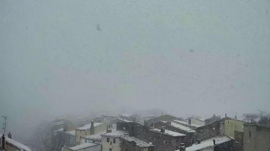 La caída de las temperaturas deja las primeras nevadas en la Comunitat Valenciana