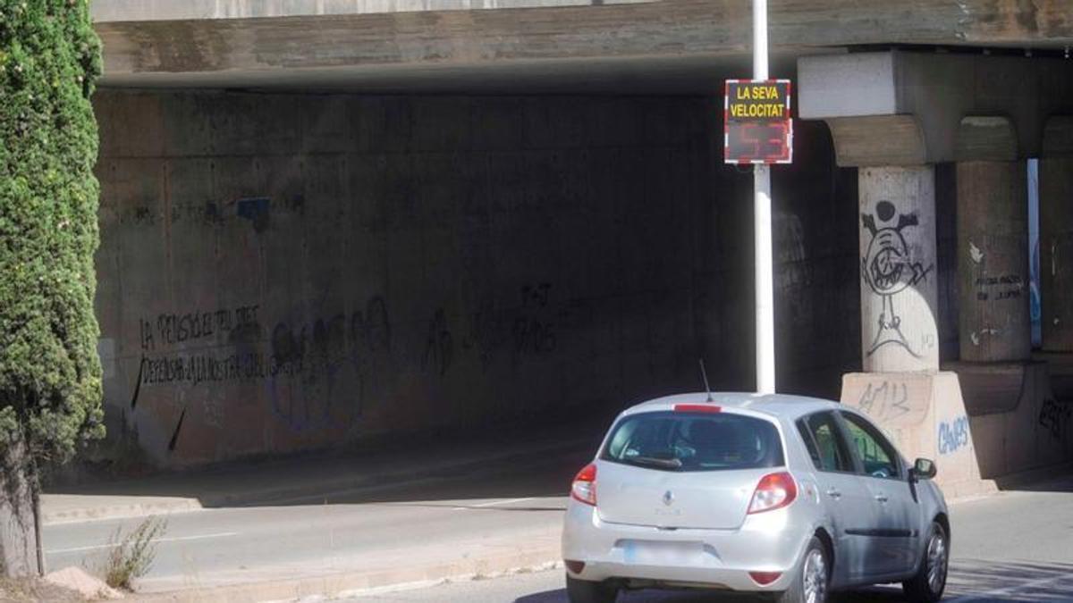 El radar informatiu de les Bases en sentit de baixada, gairebé sempre vermell