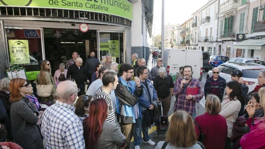 Un momento del recorrido por los establecimientos emblemáticos.