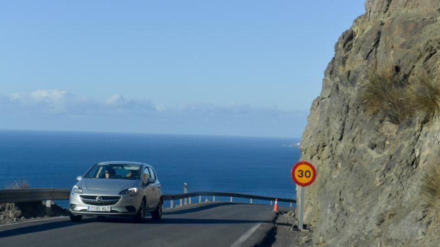 Apertura de la carretera de La Aldea