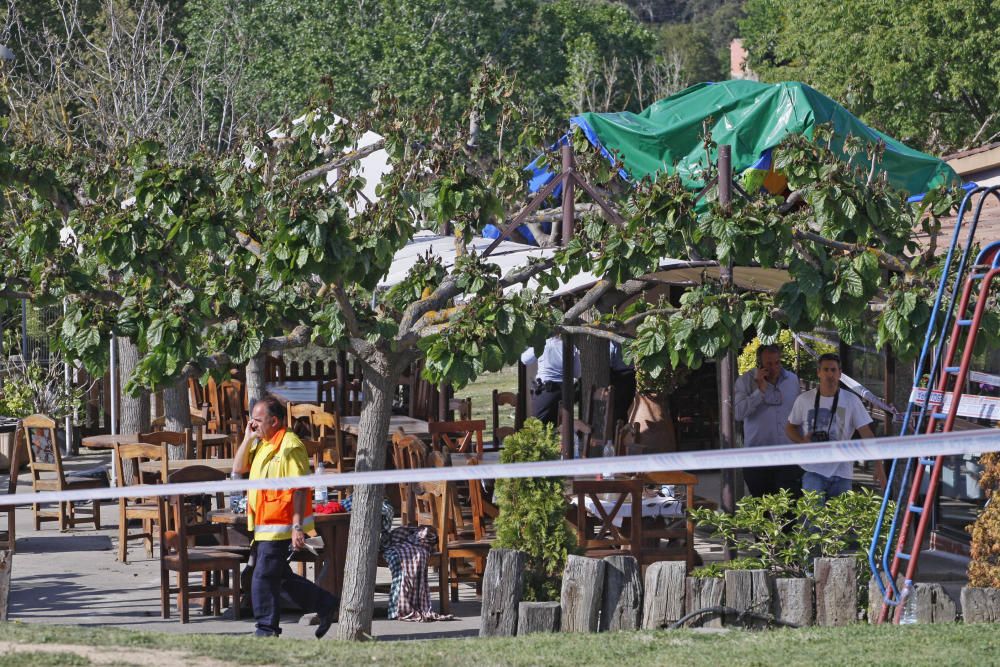 Una niña muere al salir volando un castillo hinchable en Caldes de Malavella