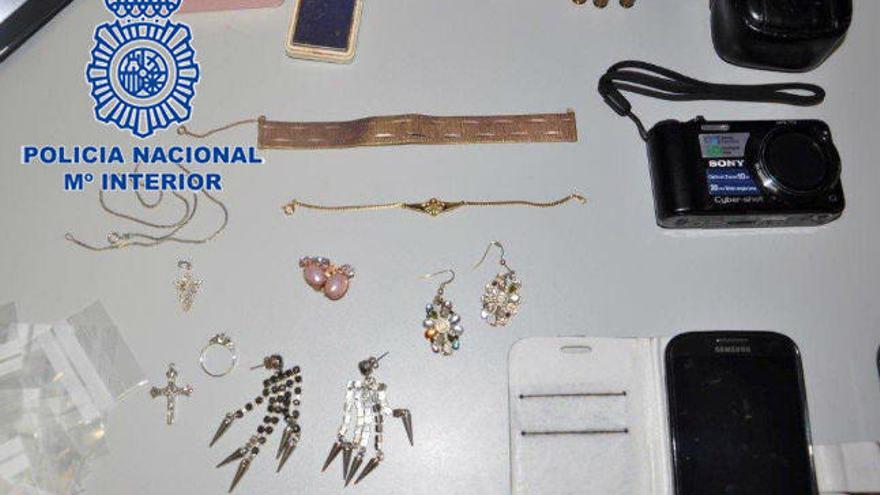 Imagen de los objetos incautados por la Policía