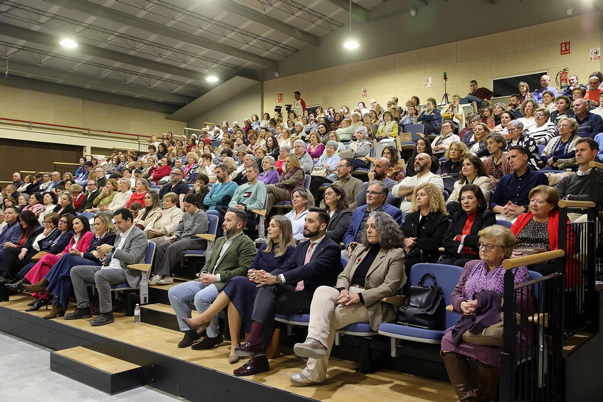 Público asistente a la celebración.