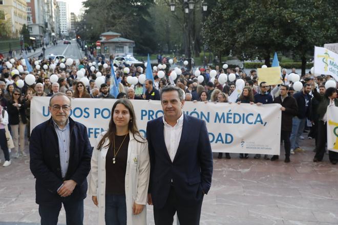 Así fue la manifestación de los médicos asturianos en Oviedo