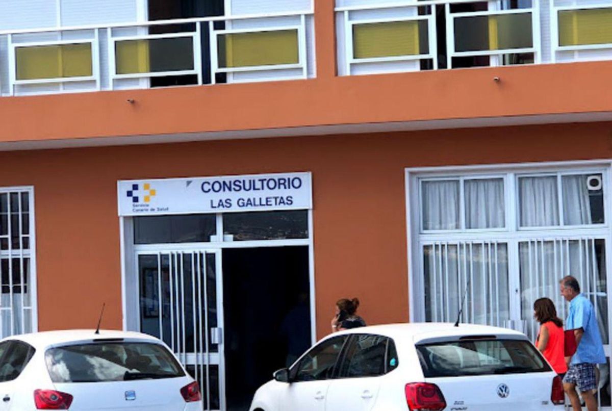 The Las Galletas medical center, currently closed due to a fire. | | ED