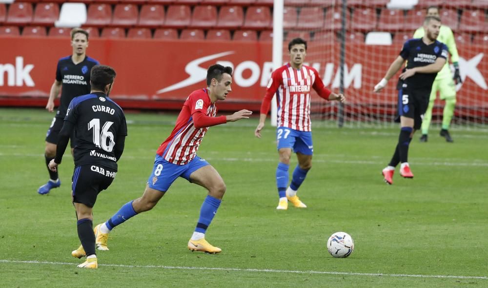 El partido entre el Sporting y la Ponferradina, en imágenes