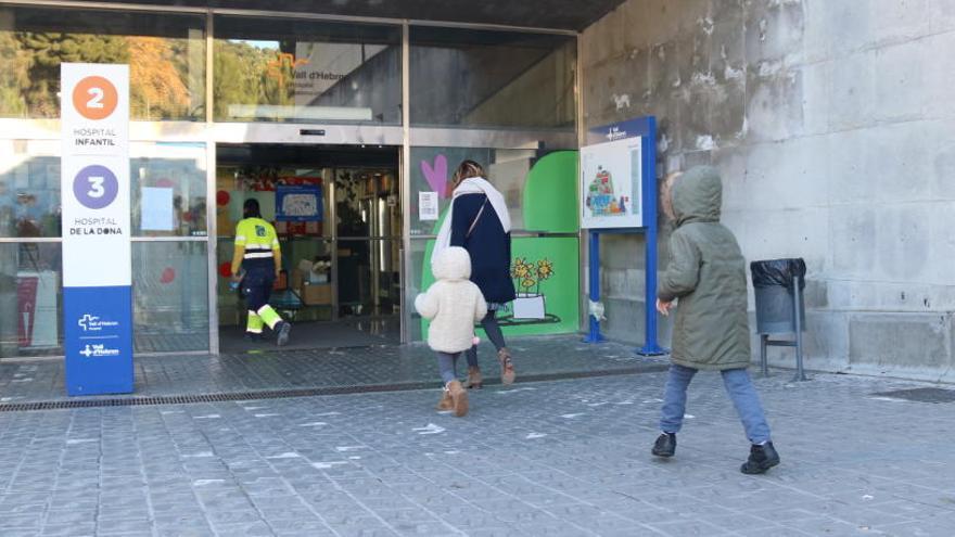 Detenen a Lleida els pares d&#039;un nadó de vint dies per presumptes maltractaments