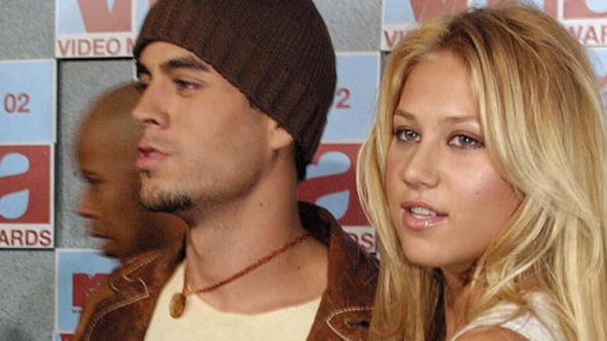 Enrique Iglesias y Anna Kournikova, en una imagen de archivo.