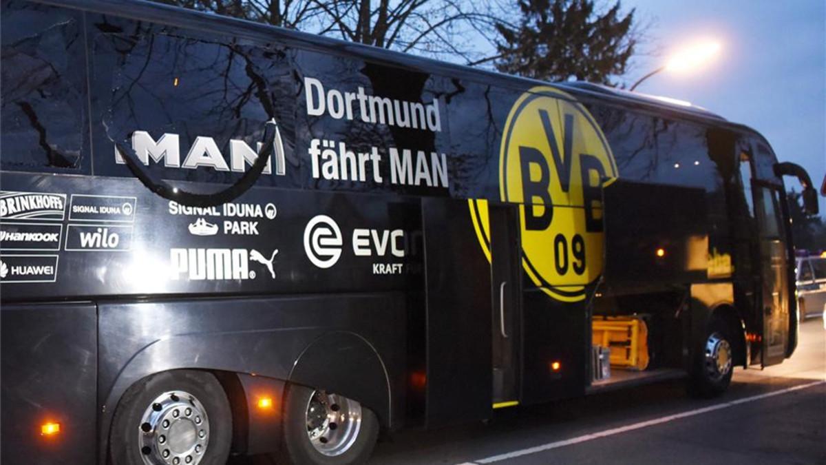Así quedó el autobús del Borussia Dortmund