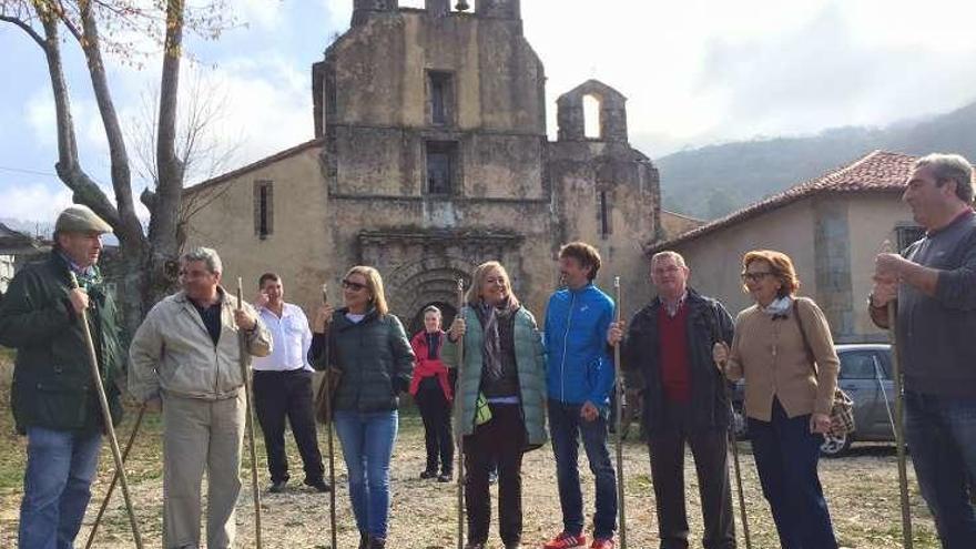 El PP de Asturias hace la ruta jacobea