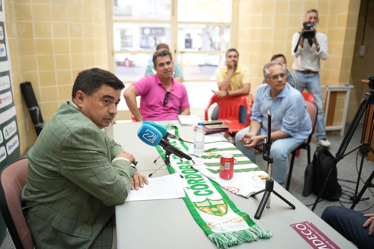 El dirigente blanquiverde recuerda a todos los que le han apoyado durante su etapa en la presidencia y pide que salga alguien en Córdoba que tome el relevo