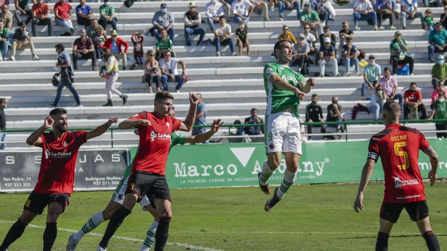 Un Cacereño invicto llega para plantar cara al Córdoba CF