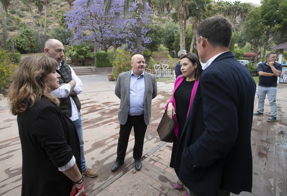 Café del PSPV-PSOE de Sagunt con empresarios y sindicatos