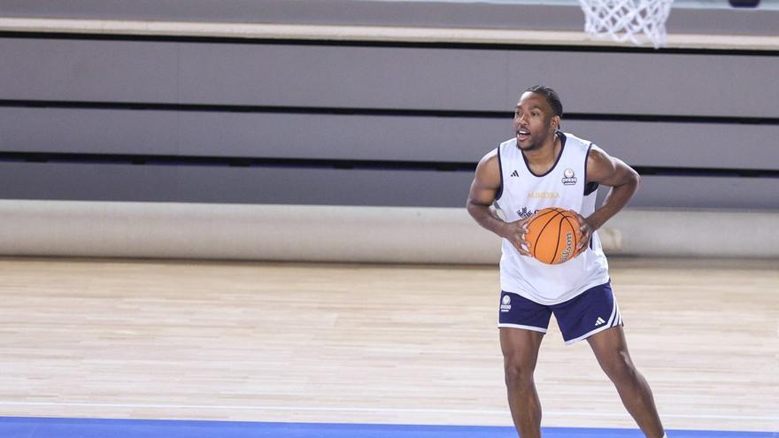 Francis Nwaokorie, el arma secreta del Alimerka Oviedo Baloncesto en su lucha por el ascenso a la ACB