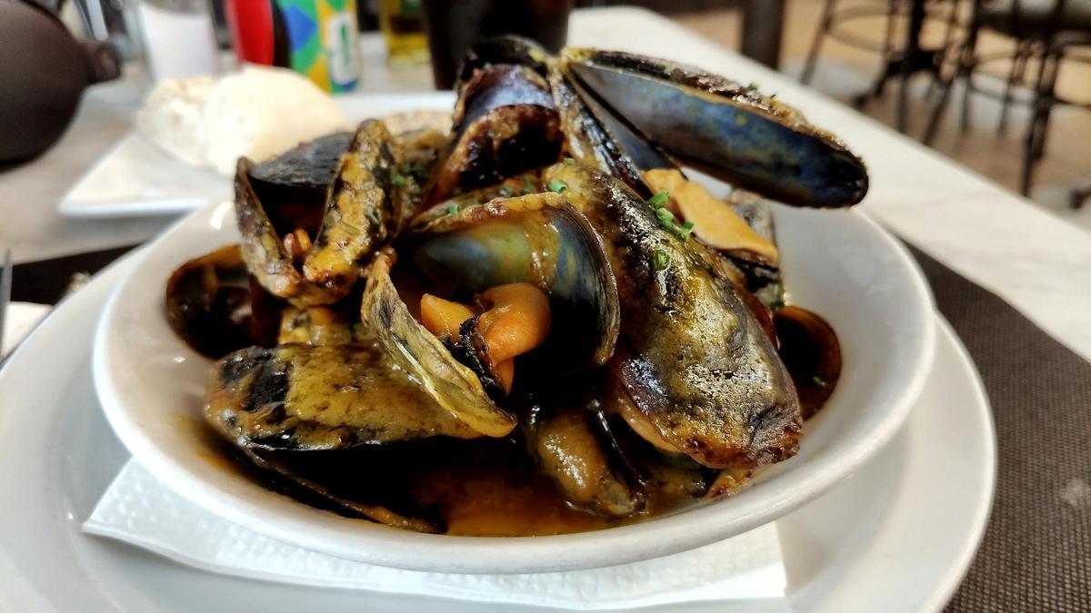 Mejillones frescos con escabeche del restaurante Guixot.