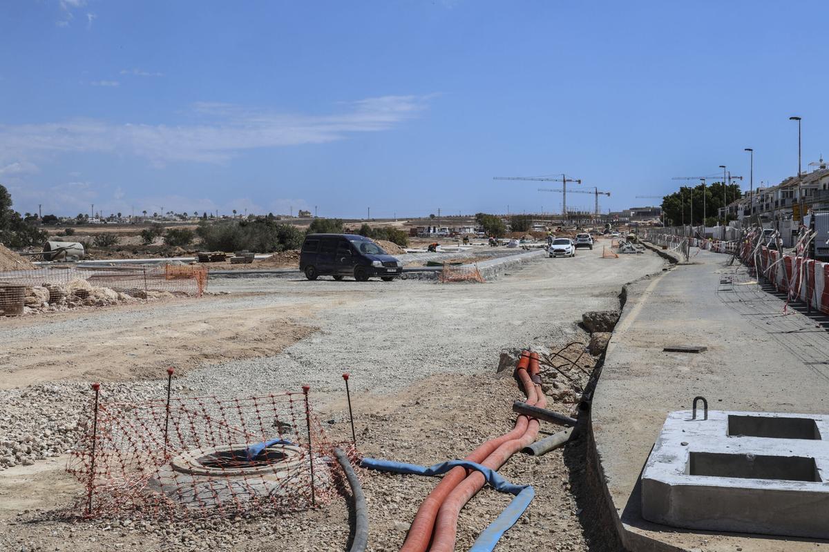 Obras en uno de los planes urbanísticos en Torrevieja.