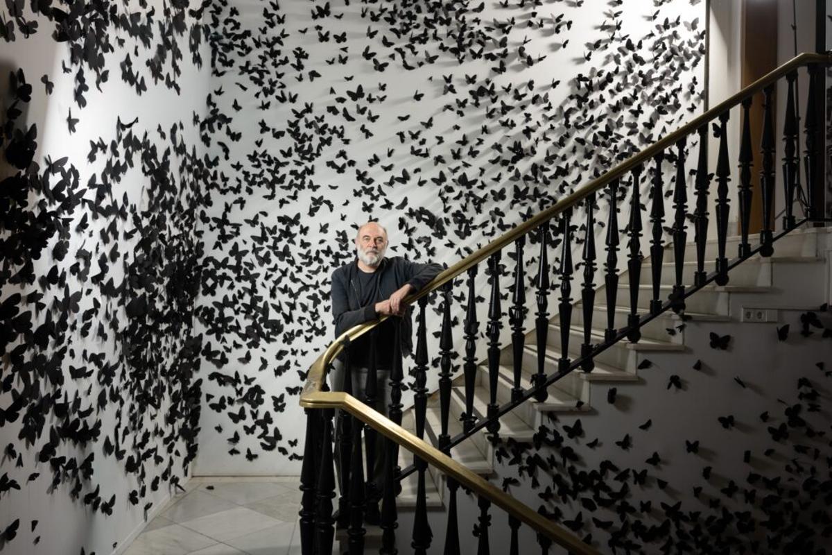 Carlos Amorales. 'Nube negra'