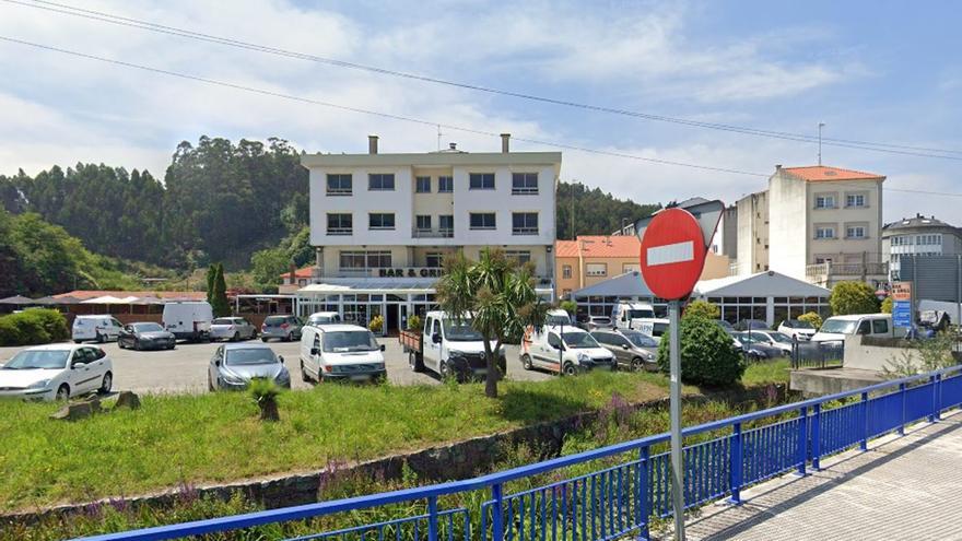 El antiguo Casa Lola, ahora Bar & Grill 1906, situado junto a la rotonda de Sabón, en Arteixo. | LOC