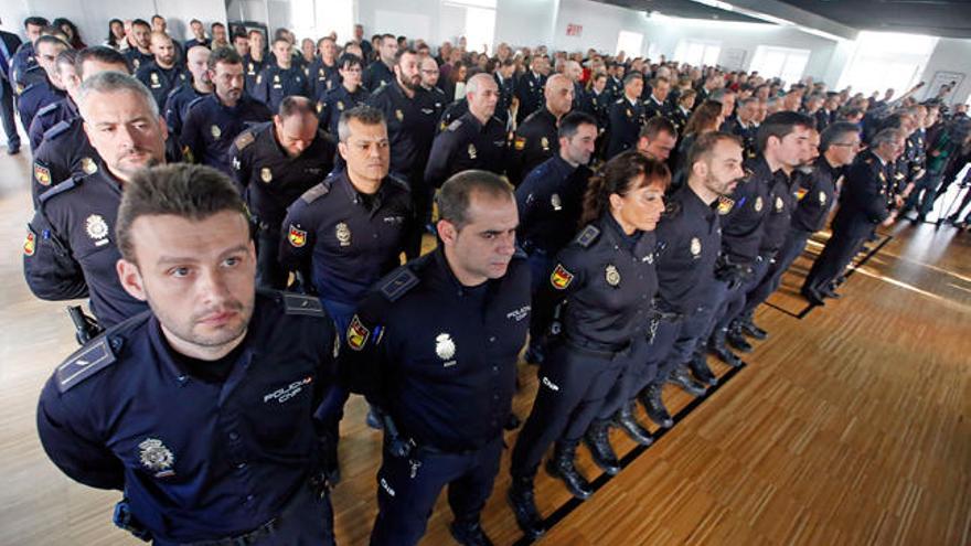 Homenaje de la Policía a Vanessa Lage. //Marta G. Brea