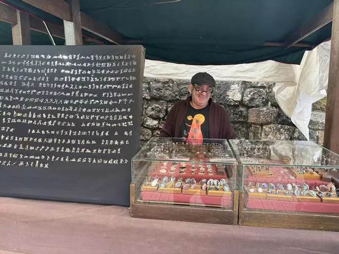 Mercáu d'Artesanos en Arenas de Cabrales