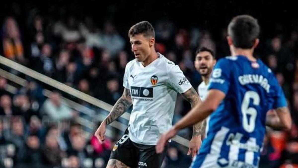 Dani Raba busa continuidad y minutos en el Valencia CF