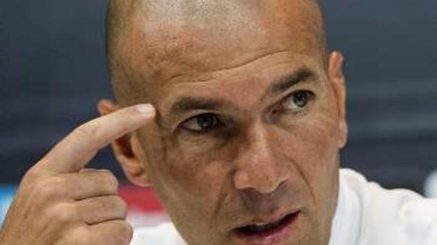 Zidane, técnico del Madrid, ayer en rueda de prensa.