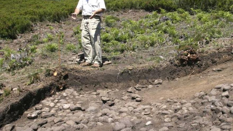 Jorge Camino, en las excavaciones del Homón de Faro.