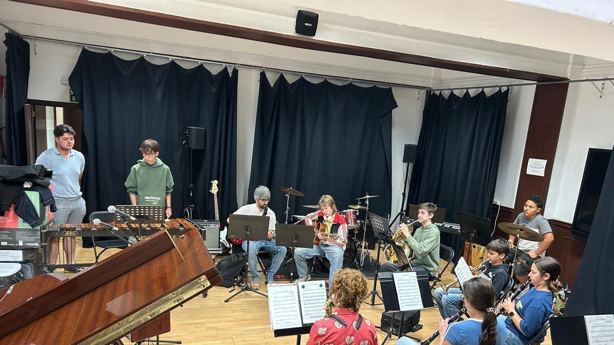 Ensayo de los alumnos de la Escuela de Música de La Laguna.