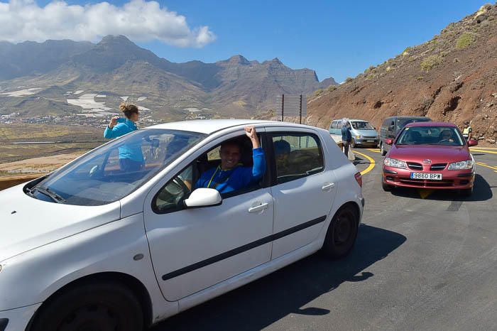 Apertura del primer tramo de la carretera de La ...