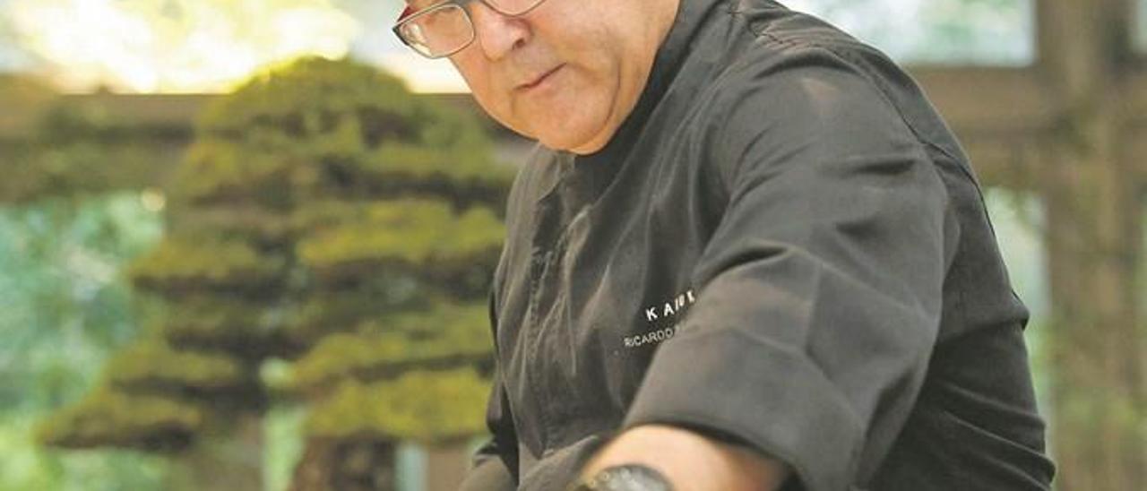 Ricardo Sanz, ayer, en Avilés, durante la clase.