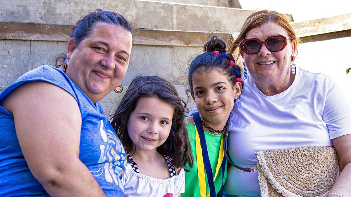 Teresa, Lía e Ilham.