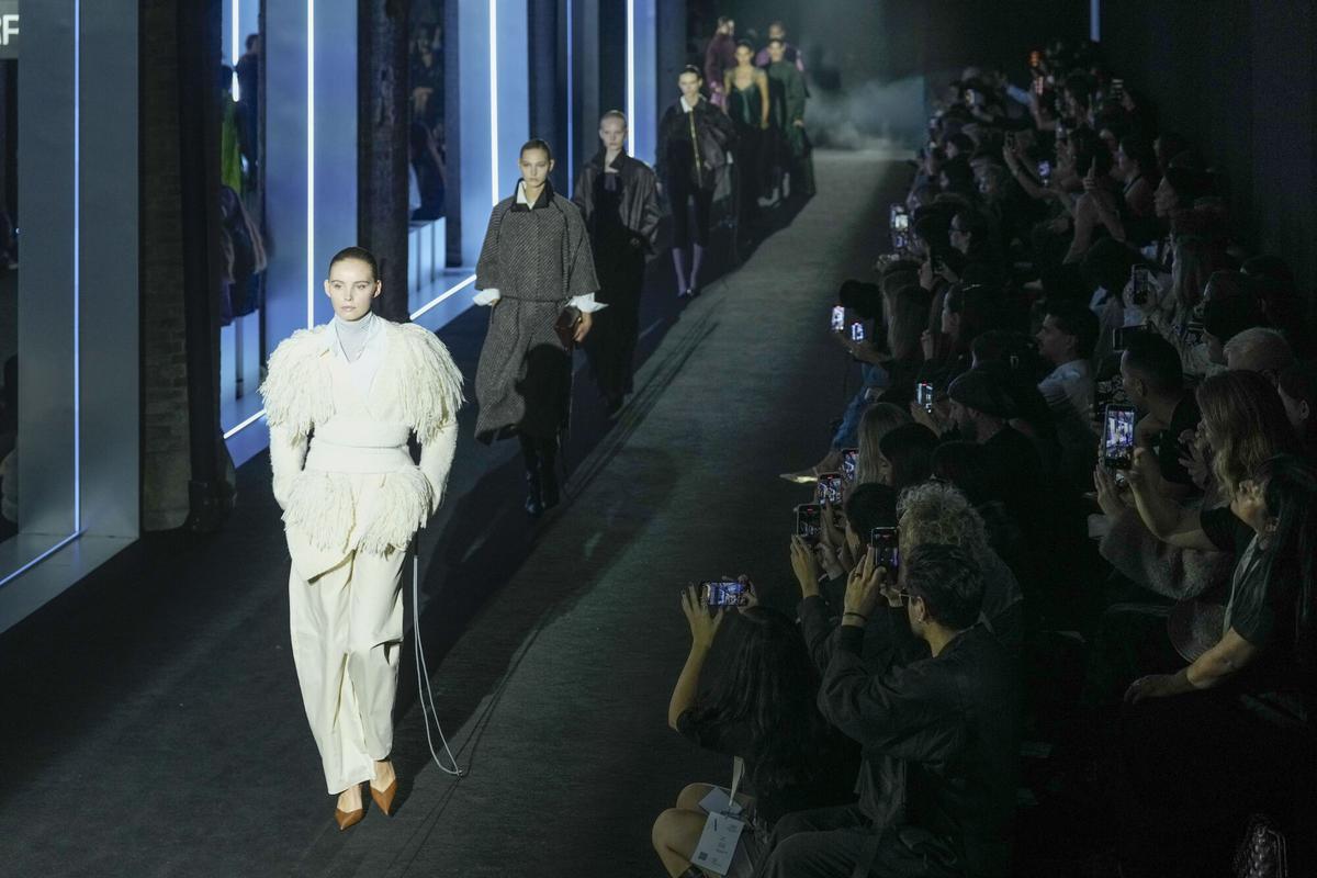 Desfile de la marca Simorra en la primera jornada de la pasarela 080 Barcelona Fashion.