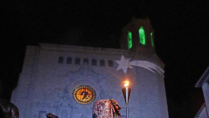 L’Estrella d’Orient ja brilla a la Catedral per guiar els Reis