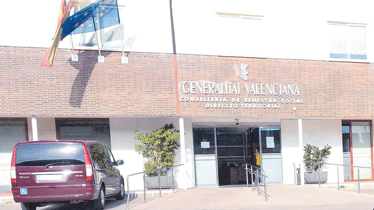 Fachada de la dirección territorial de Bienestar Social en Castellón