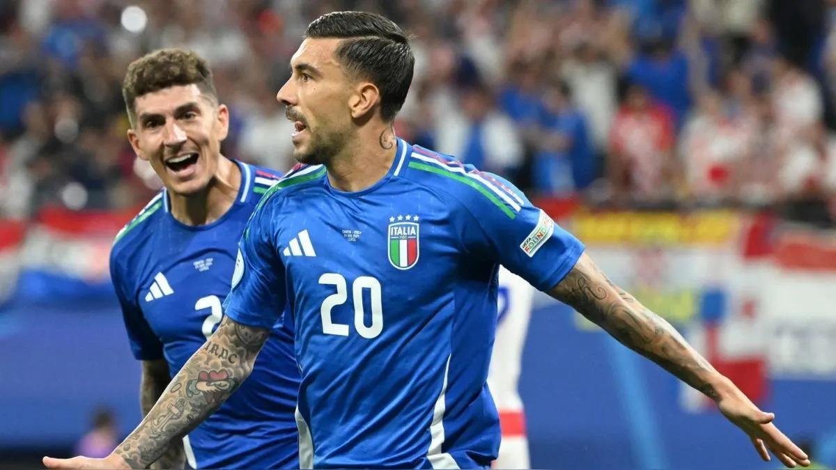 Italia empató en el último minuto de la última fecha y logró clasificarse como segunda del Grupo B