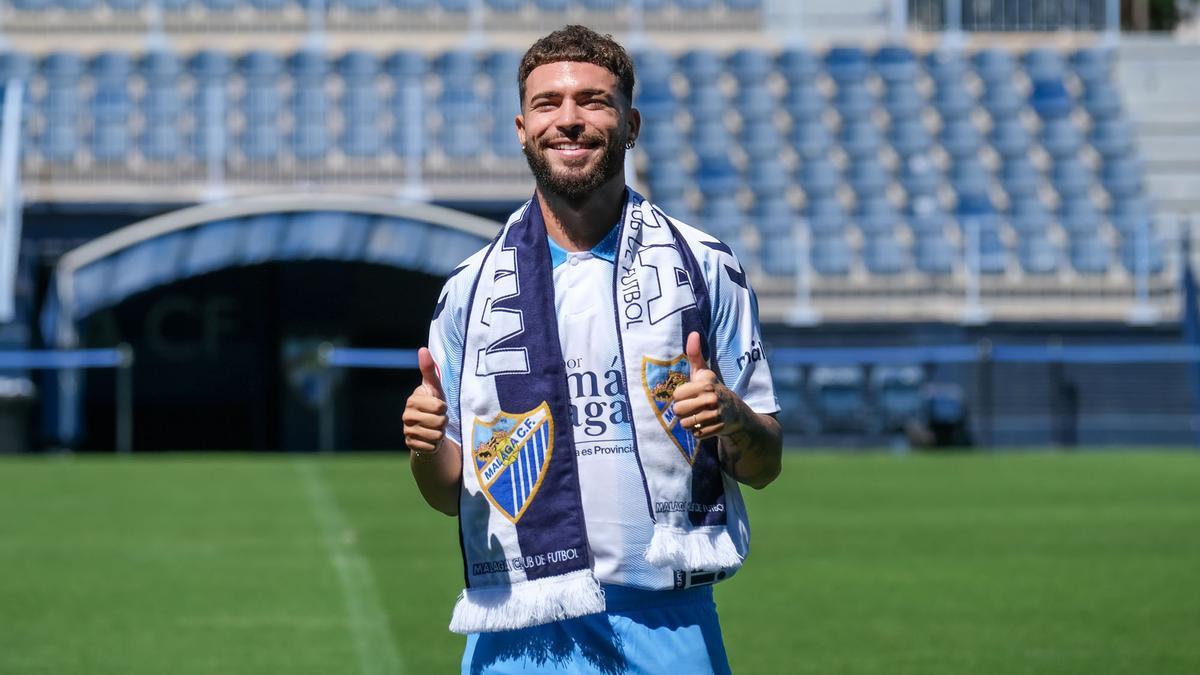 La presentación de Dani Sánchez como jugador del Málaga CF, en imágenes