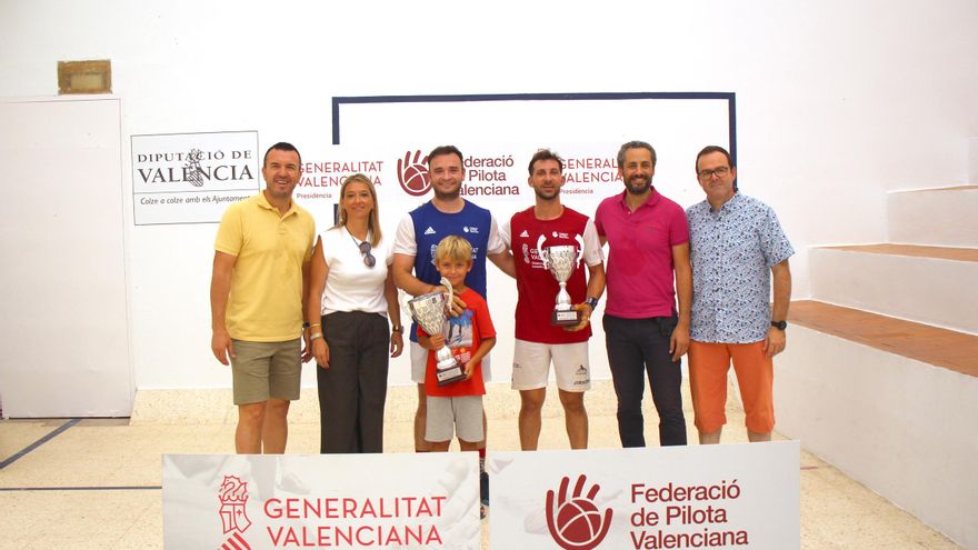 Alcàsser proclama a campions i campiones de l’Individual de raspall