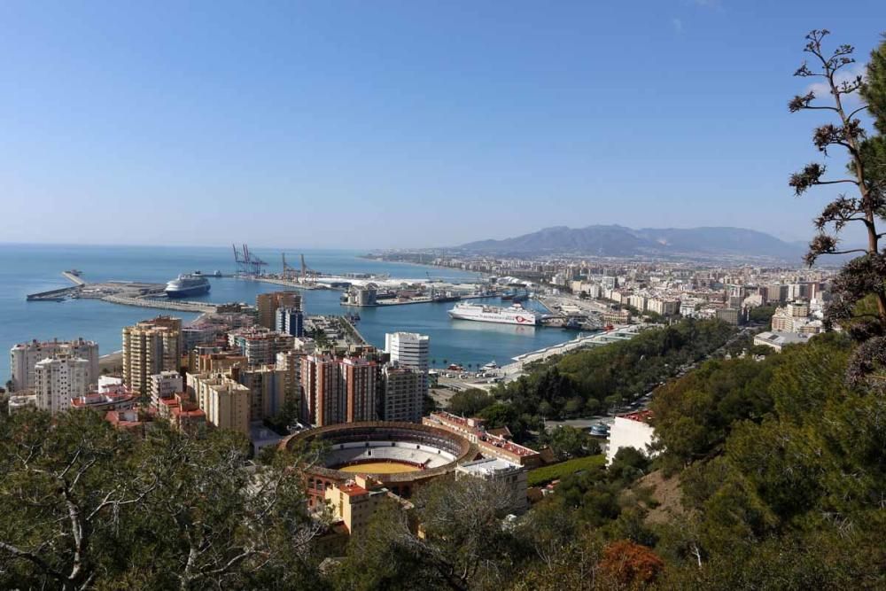 La Málaga desierta desde las alturas