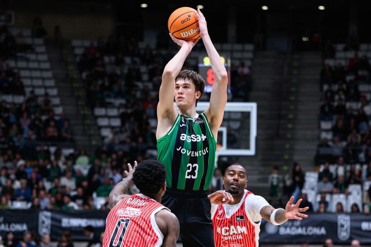 Ruzic fue uno de los destacados del Joventut en la primera mitad ante el UCAM Murcia