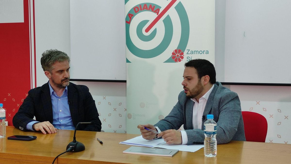 El presidente de la Junta Pro Semana Santa, Israel López, y el presidente de Zamora Sí, Eloy Tomé