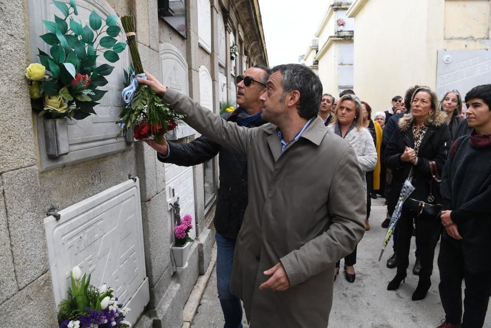 Día de todos los Santos en el cementerio de San Amaro