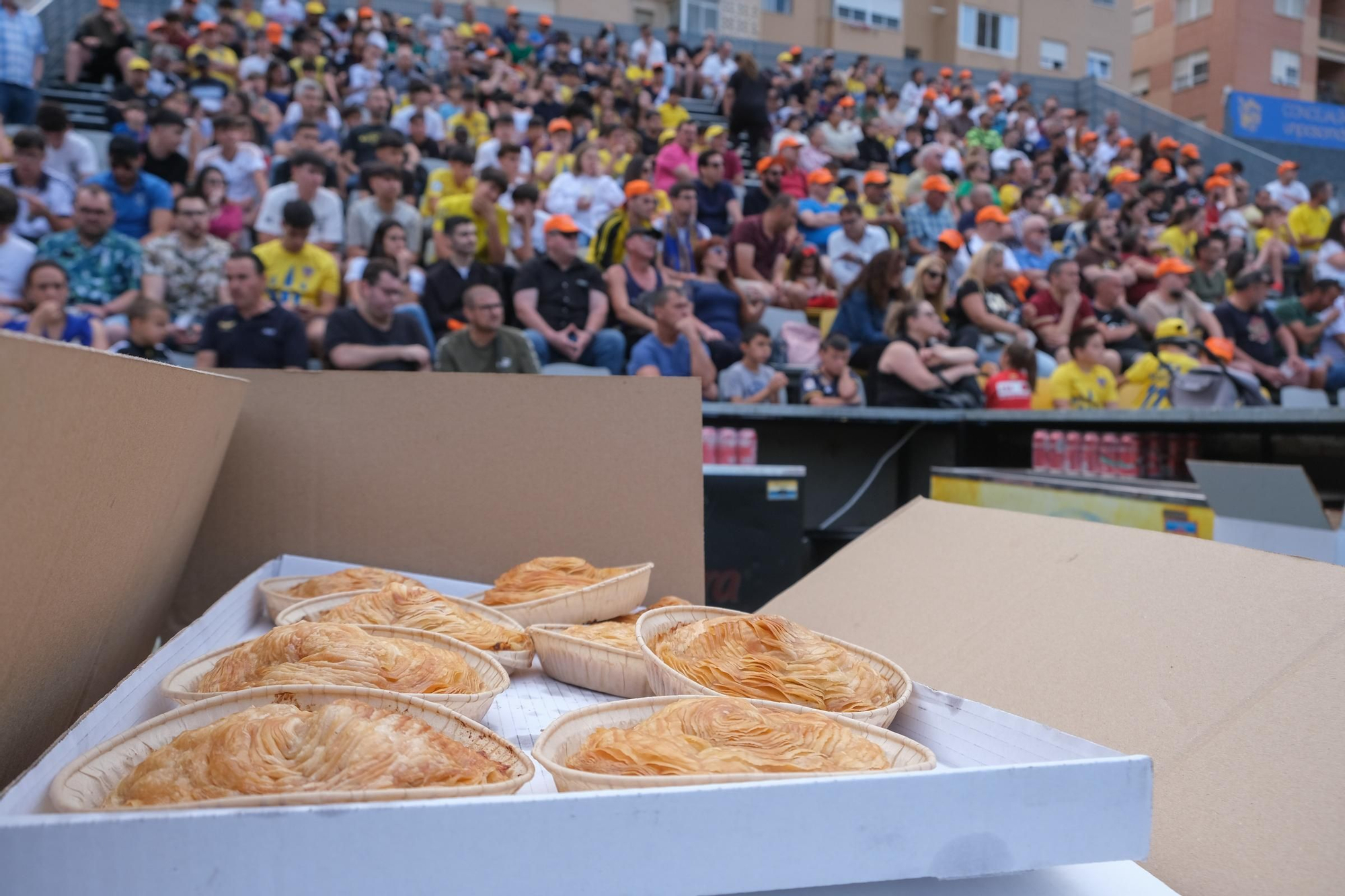 Así se ha vivido el Barakaldo - Orihuela en el estadio de Los Arcos