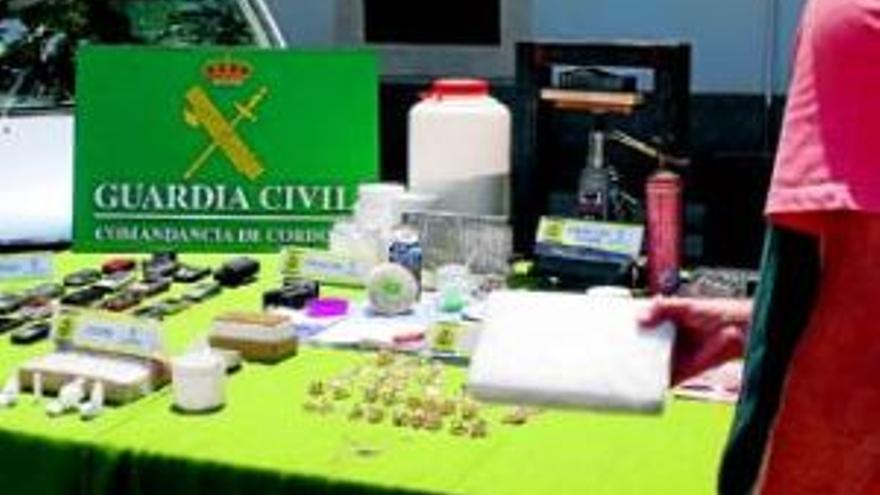 Cae una organización con ocho puntos de venta y un laboratorio de cocaína