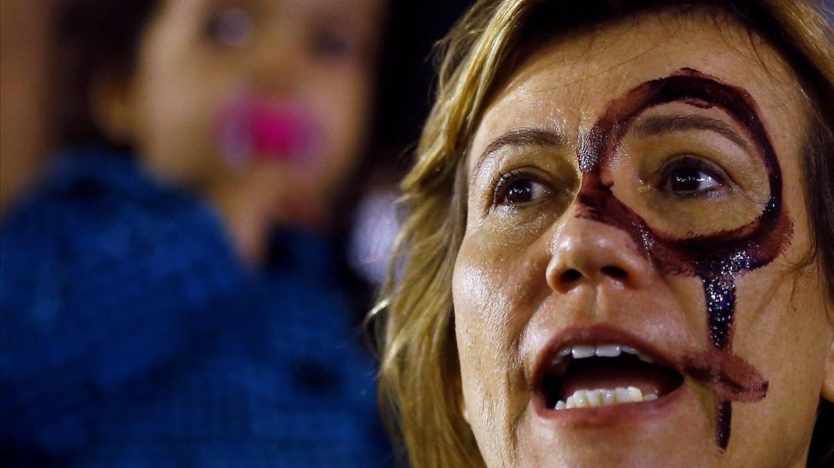 zentauroepp34065270 a woman attends a protest against rape and violence against 181123195822