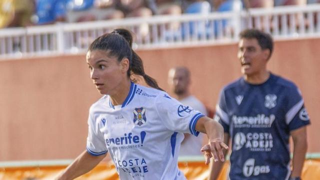 Violeta Quiles, en el primer partido de la pretemporada. | ED