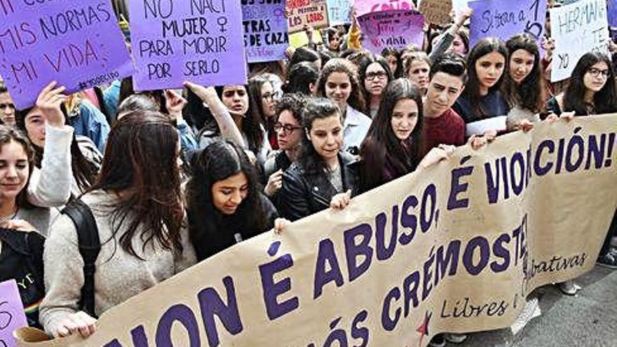 Manifestación en el Obelisco contra los abusos sexuales a raíz del caso de la Manada.