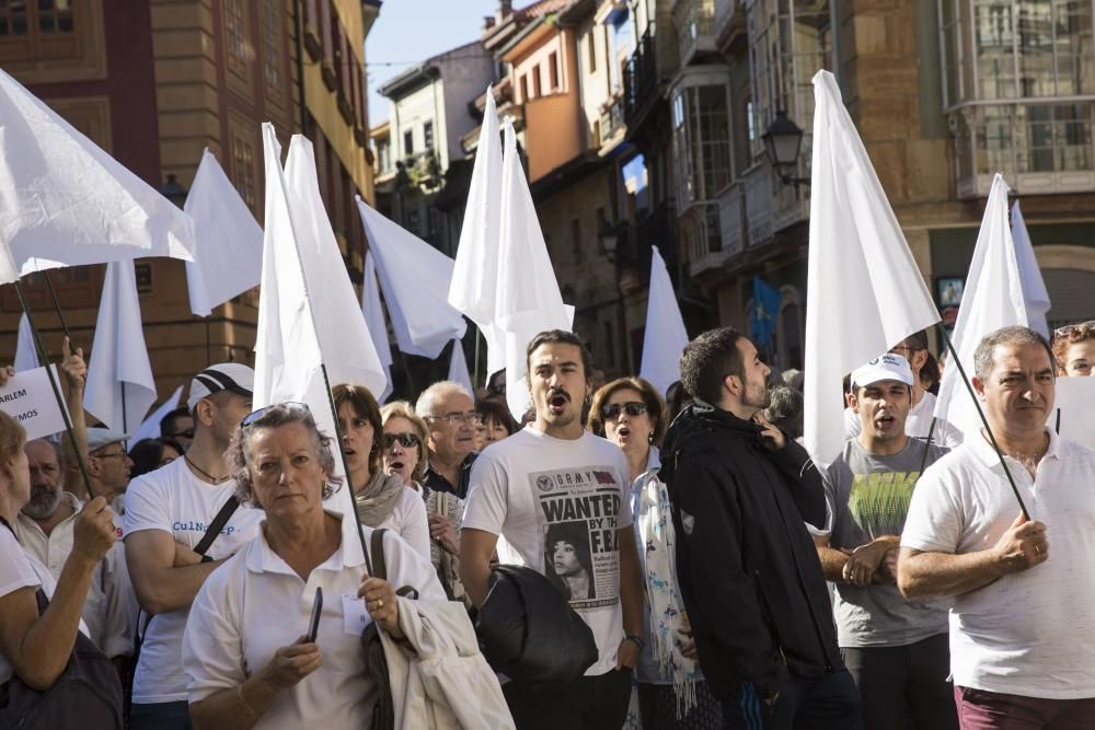 Manifestación en Oviedo por el desafío independentista