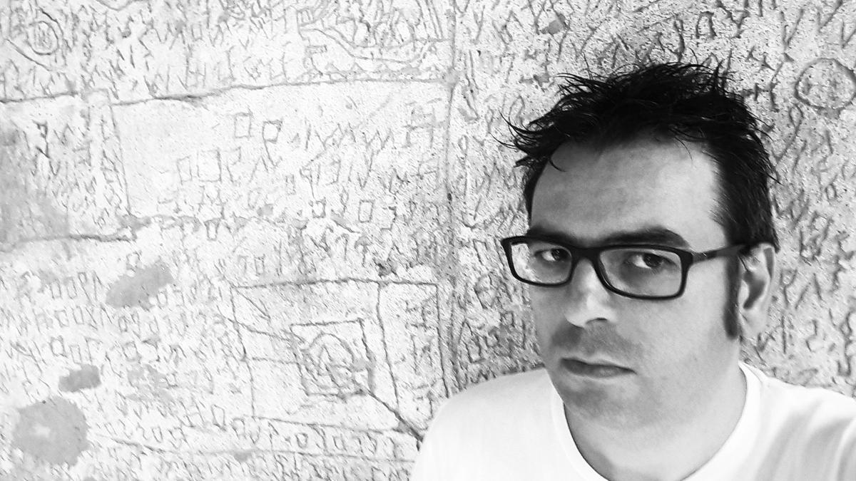 Raúl Quinto es el autor de 'La canción de NOF4', publicado en Jekyll &amp; Jill.